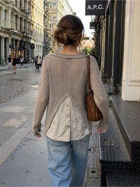 Parisian designer 👩‍🎨 Crea Concept Light Taupe Layered  Sweater